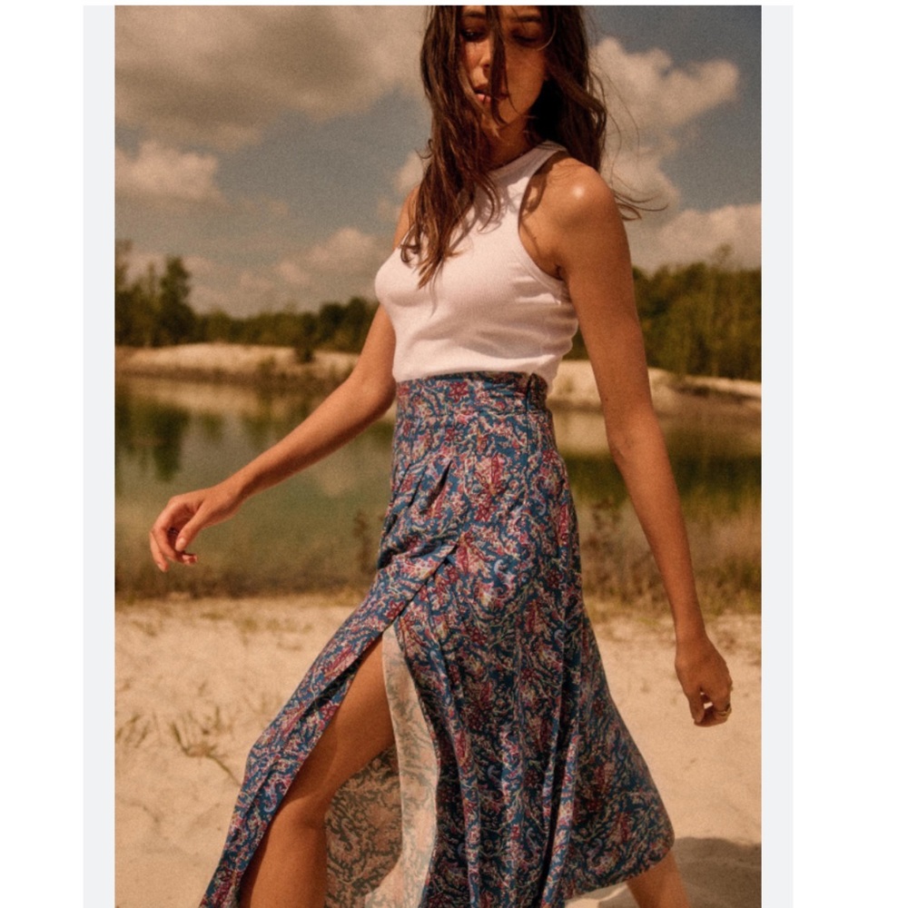 Sezane- Alicia Skirt with side slit